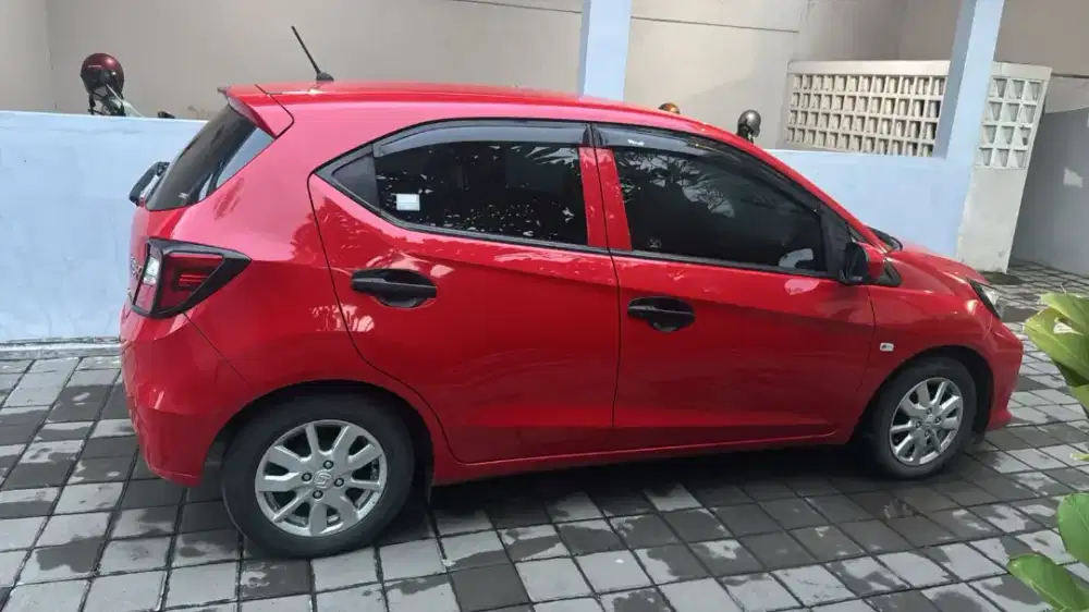 Jual mobil brio tipe e