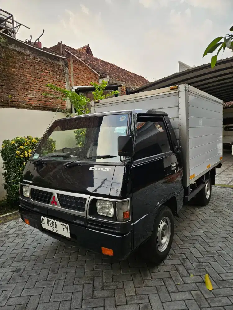 L300 BOX 2.5 Diesel Th.2019/2020 Bln.2, Kilometer 81rb, Super Istimewa