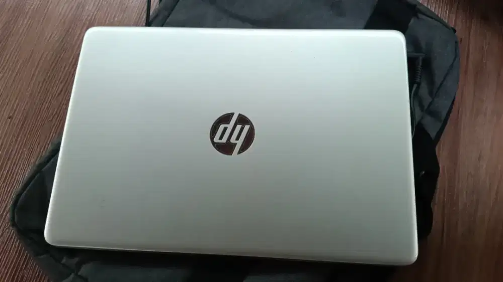 Laptop HP 8/512 Gen 11