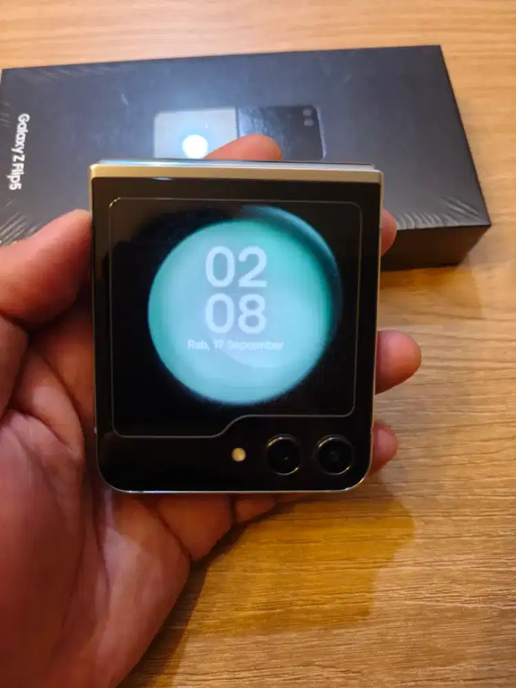 Samsung Z Flip 5 - 8/512 GB