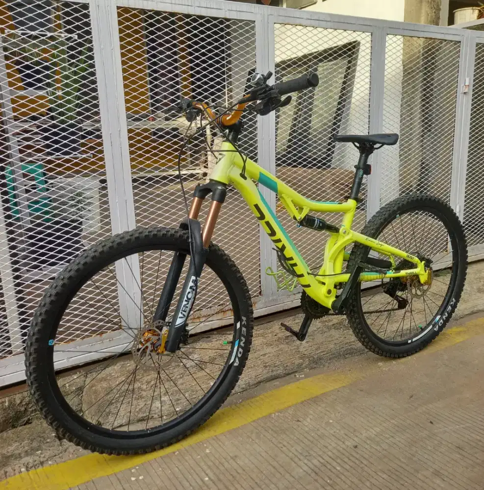 Sepeda Fullsus Thrill Oust 1.0 Uk 27,5 Size M
Full Upged