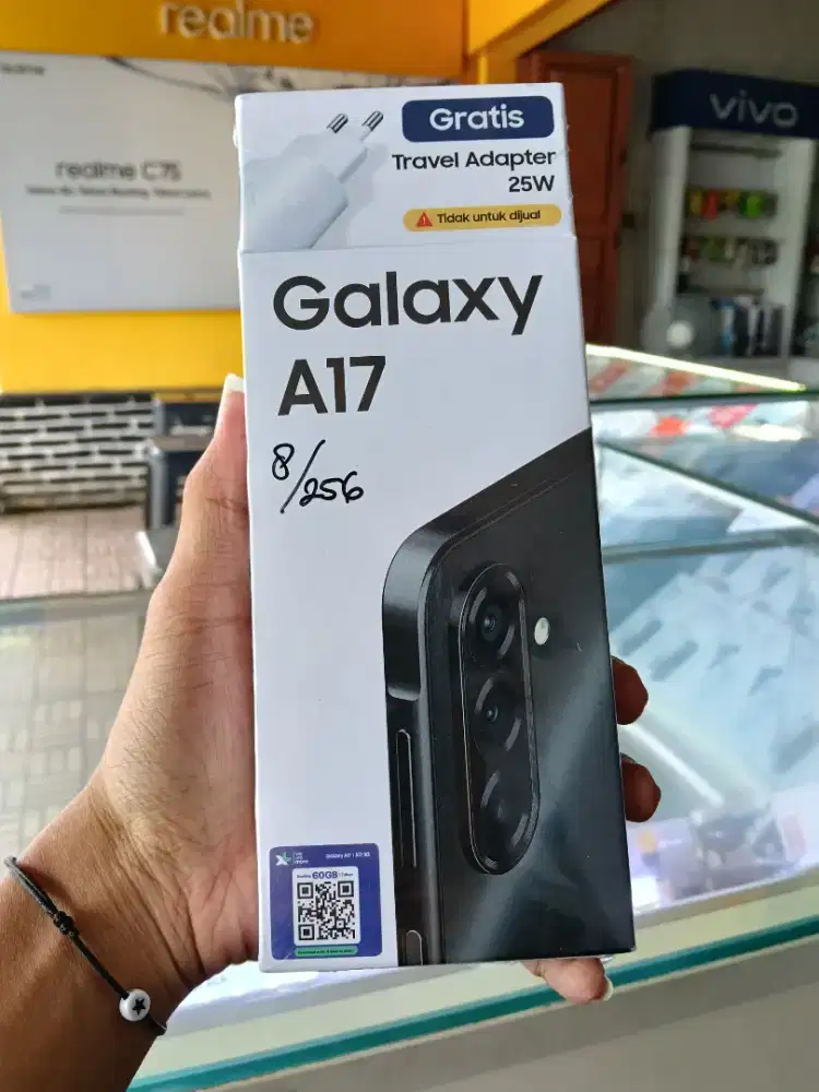 Samsung a17 ram 8/256GB new