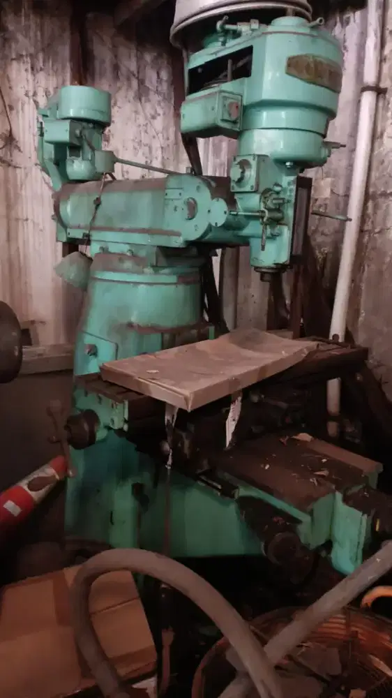 Drilling dan milling mesin dan grinding mesin