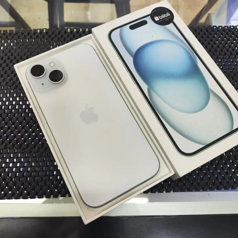 Iphone 15 256GB Garansi Ibox Mulus Lengkap