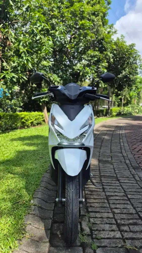 DIJUAL CEPAT HONDA BEAT 2025 PLAT SURABAYA WARNA PUTIH