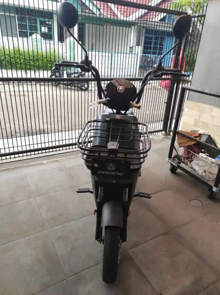 Sepeda Listrik Pacific