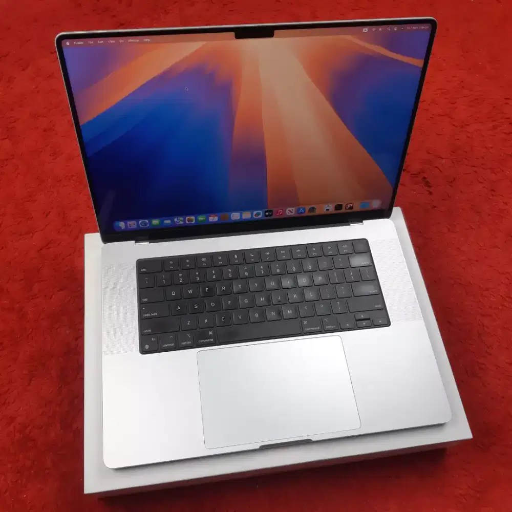 Macbook m1 pro 2021 layar 16 inch ram 16gb ssd 512gb fullset bisa cod