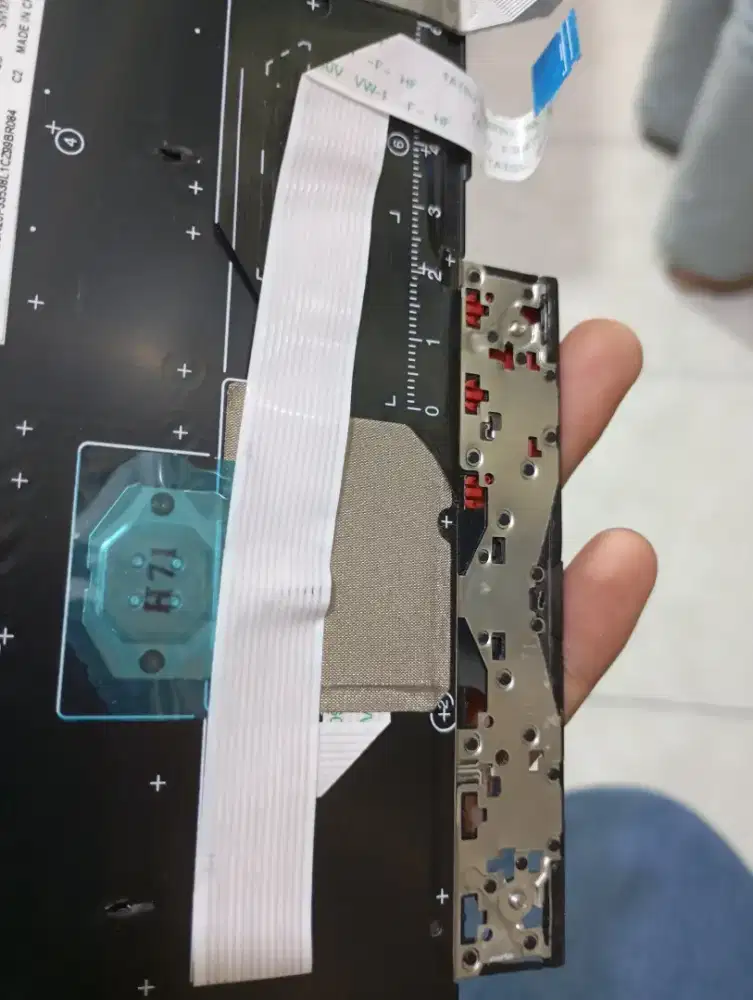 Ganti keyboard/servis keyboard