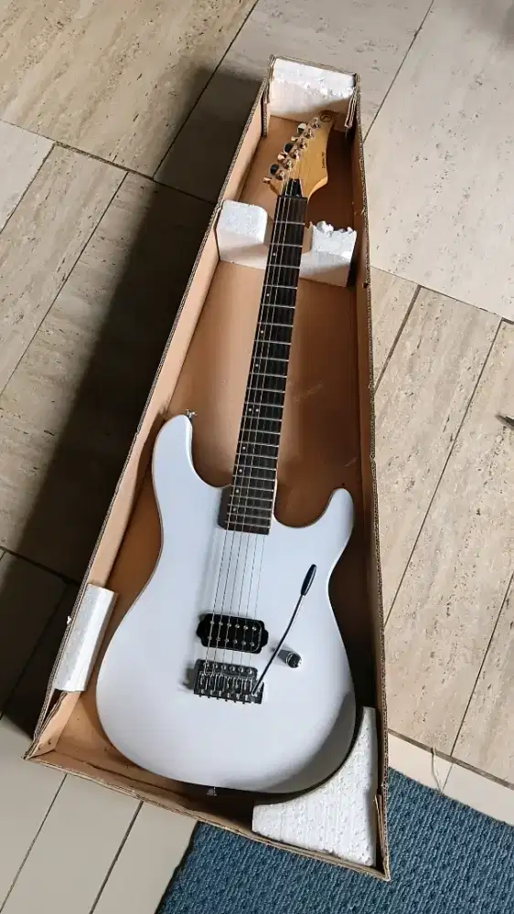 Gitar listrik samick ss51 rasa baru original