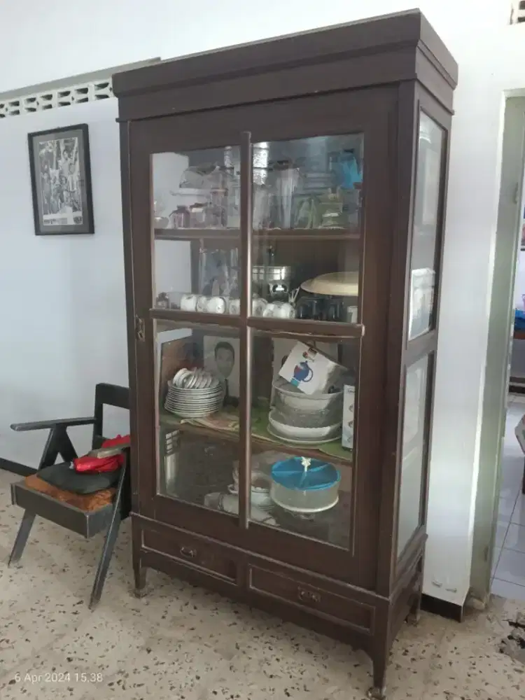 DIJUAL BORONGAN MEBEL ANTIK