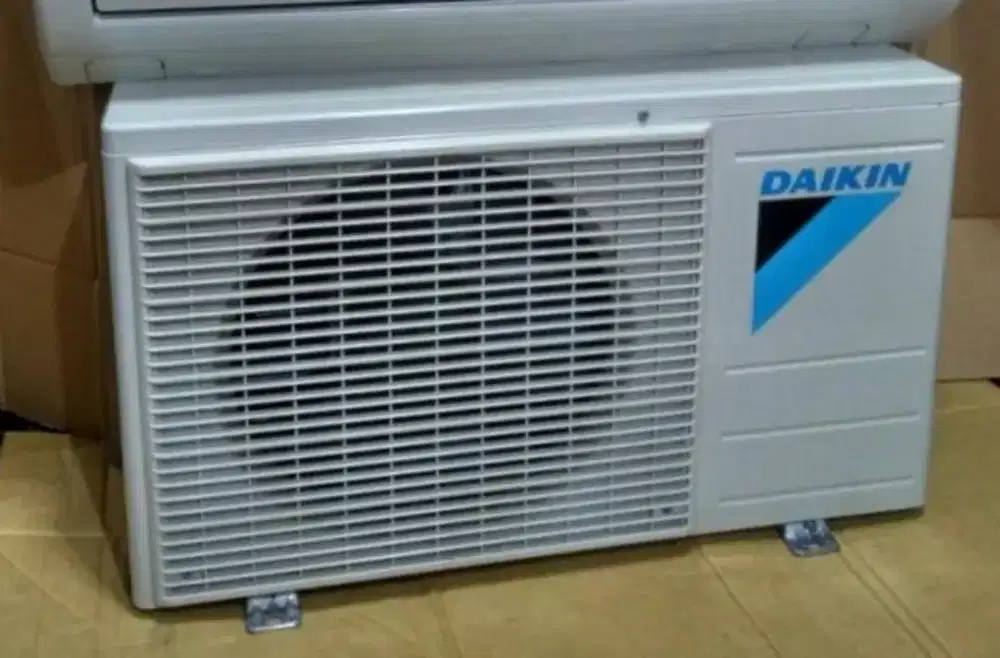 outdoor ac daikin 3/4pk Thailand