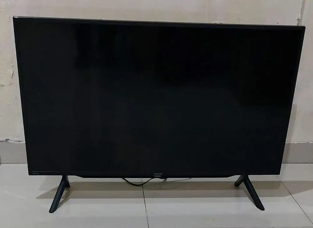 TV sharp masih mulus nyala dan bisa youtube netflix