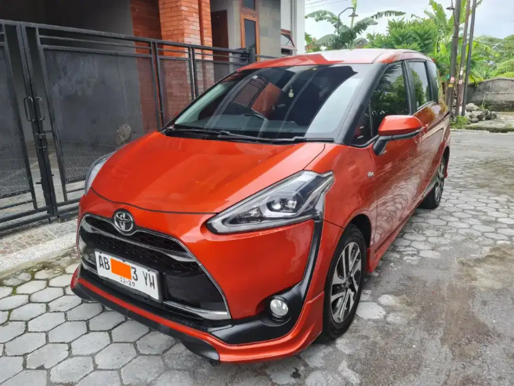Toyota Sienta Q 2017
