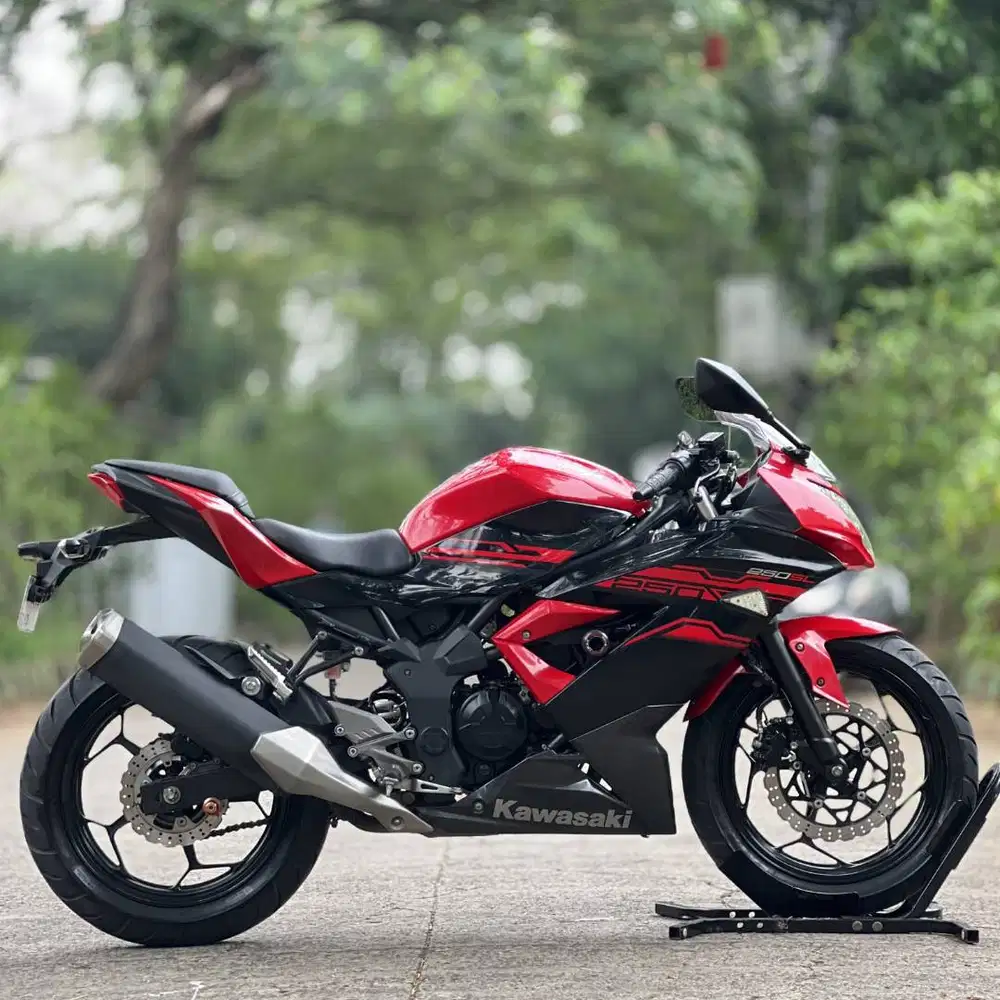 KAWASAKI NINJA MONO 250 SL MERAH 2017 KM RENDAH SIAP RIDING