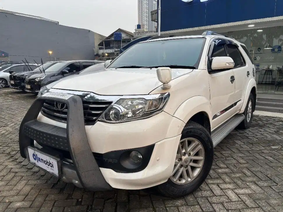 LOW DP Toyota Fortuner 2.7 G TRD Bensin-AT 2013 TLQ