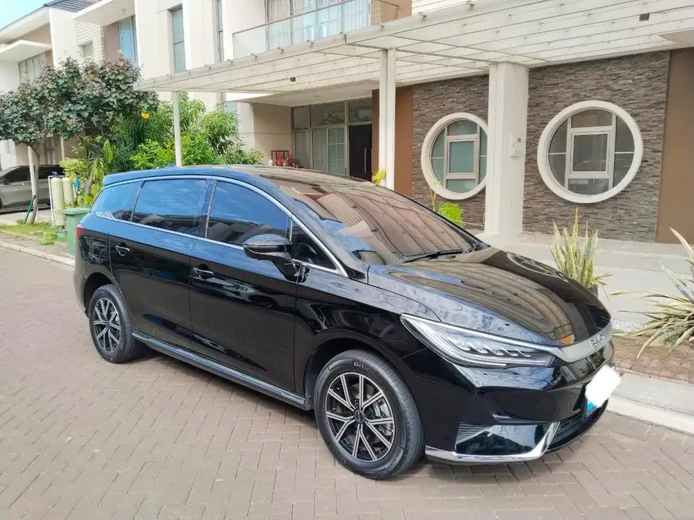 Jual BYD M6 Standart 2025 low KM