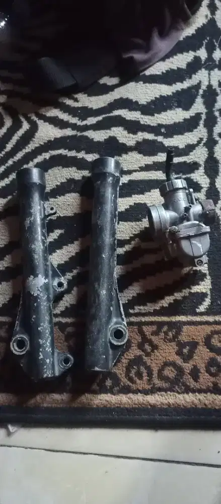 Bottom dan karburator pe