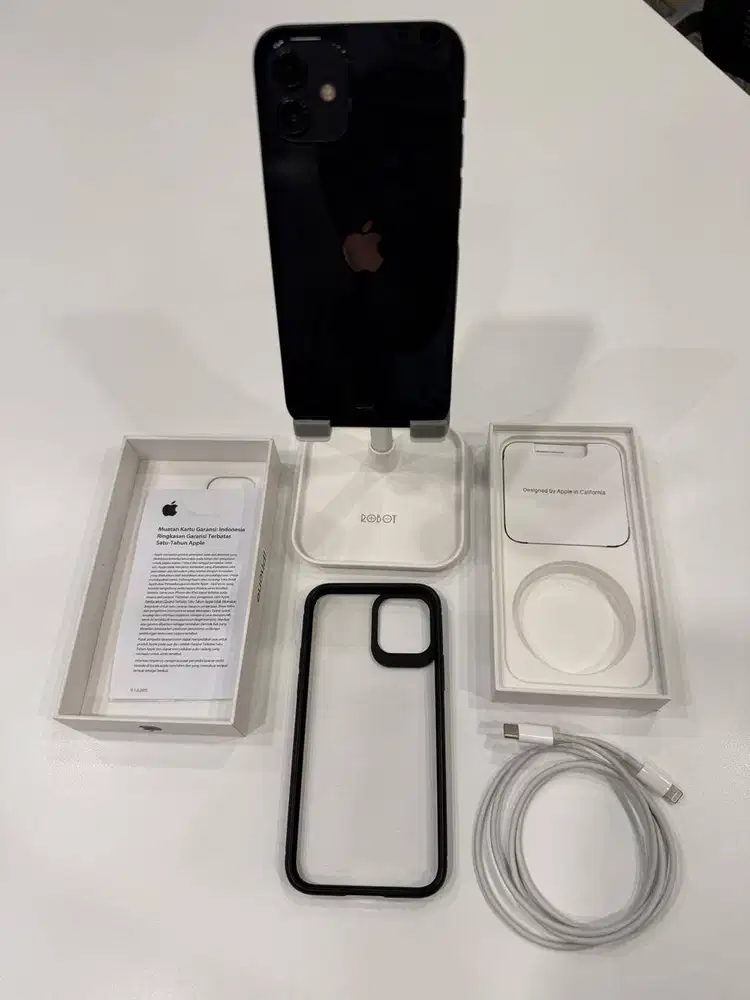 Second iPhone 12  64GB Hitam/ Black ex iBOX Full Set Lengkap with BOX
