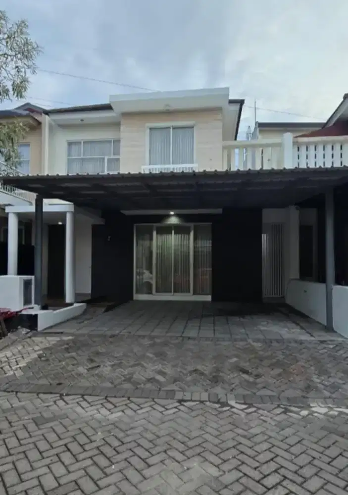 Dijual rumah 2 lantai minimalis di Royal Residence, Wiyung- Sby