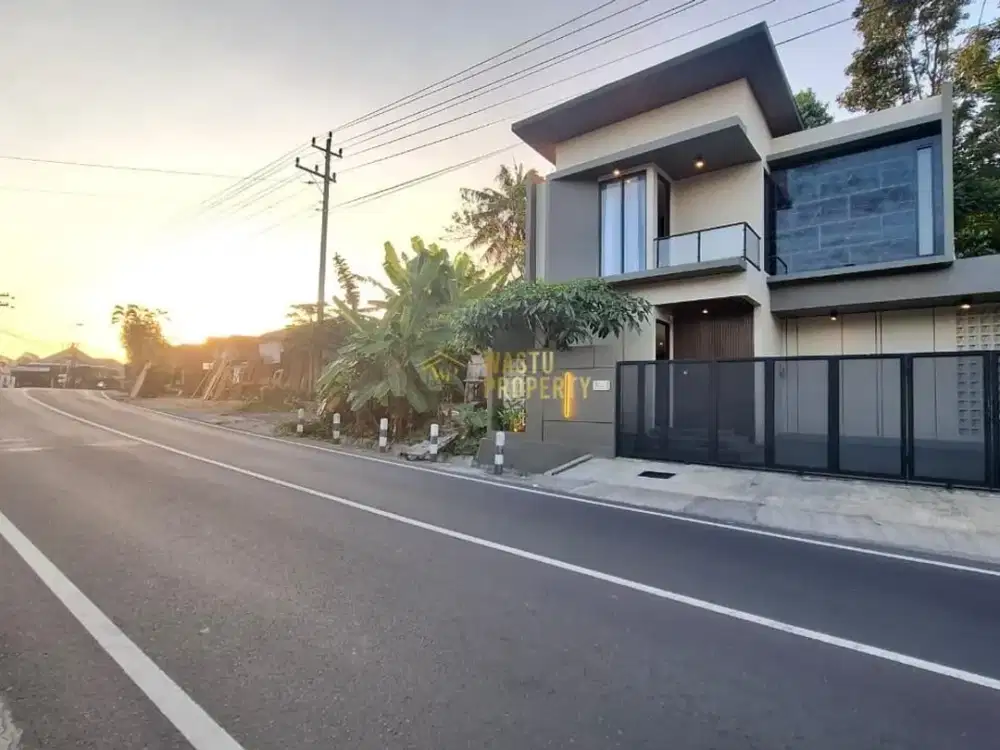 RUMAH 2 LANTAI, FULL FURNISHED, 9 MENIT KE AL AZHAR JOGJA DI NGAGLIK