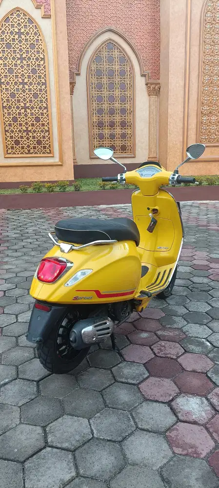 Dijual Vespa Sprint ABS 150cc 2021 km rendah
