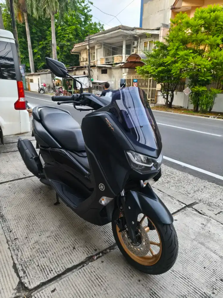 Yamaha Nmax Connected Hitam 2023