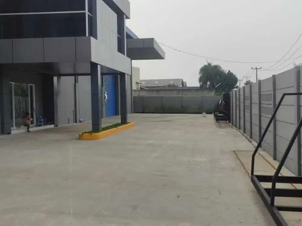 Gudang di kawasan industri SEPATAN Pergudangan SEPATAN