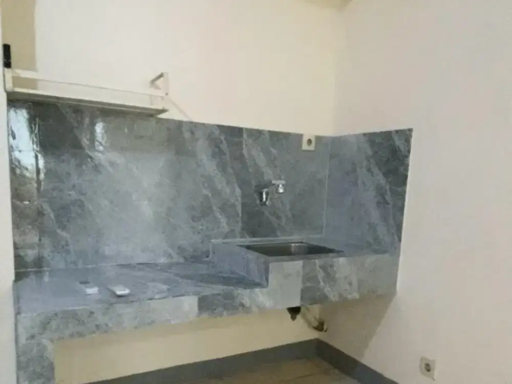 2BR kosongan 2AC masih baru lantai rendah Apt.Mediterania garden res 1