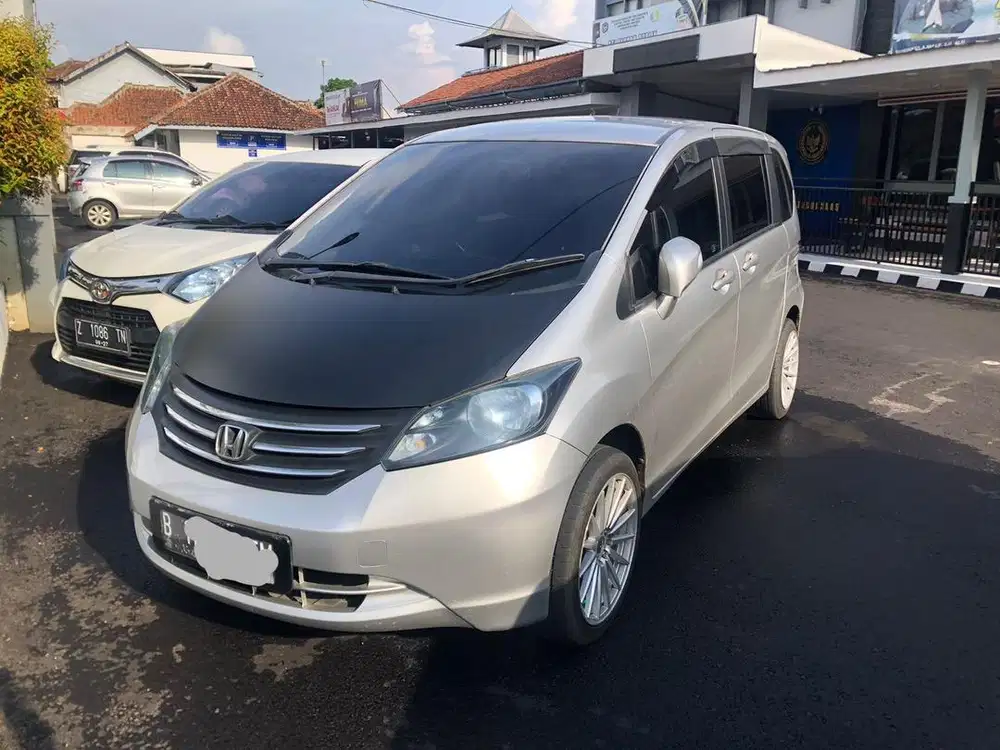 Honda Freed 2012