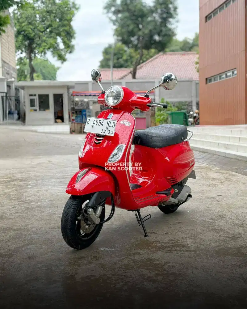 VESPA LX 125 IGET 2018 BERGARANSI