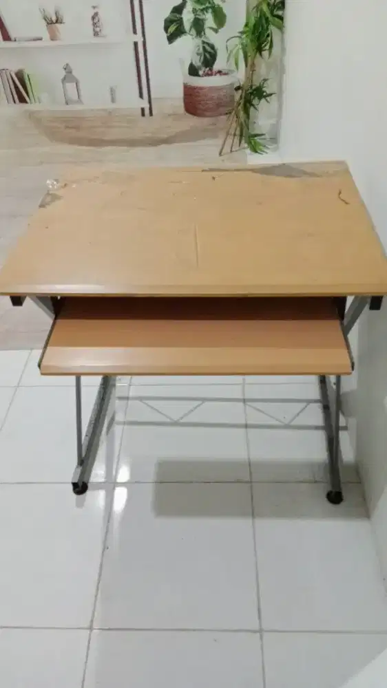 Dijual meja komputer