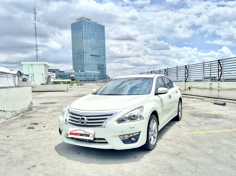 Nissan Teana XV Tahun 2014 Automatic Putih Metalik