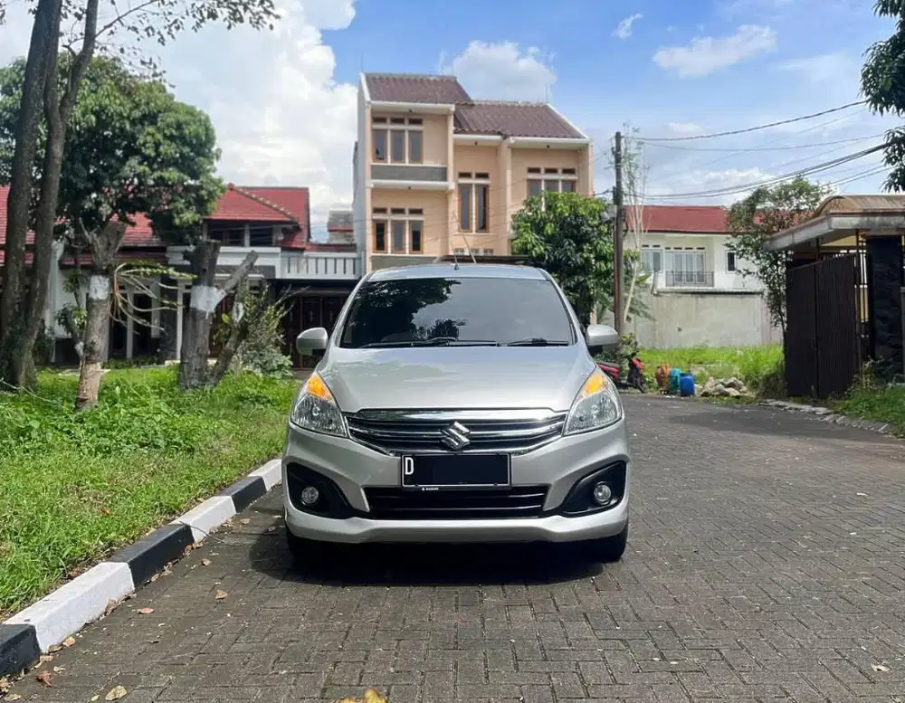 Suzuji Ertiga GL MT 2017/20116 manual gx at matic