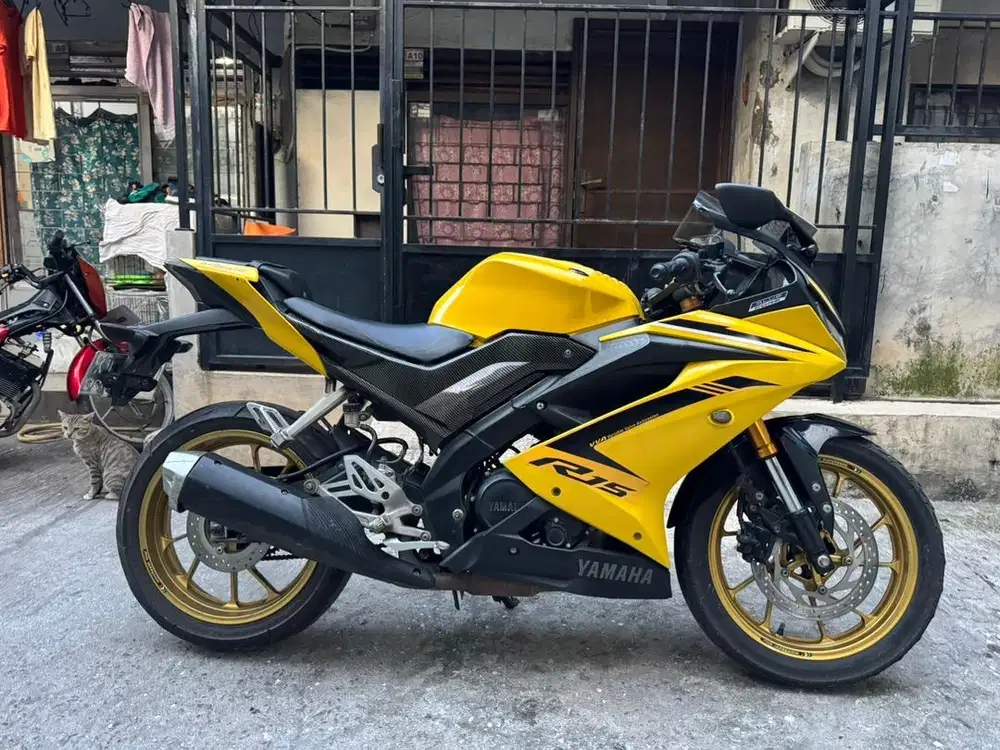 Yamaha R15 thun 2018 pajak panjang mesin halus jozz siap gas gan.