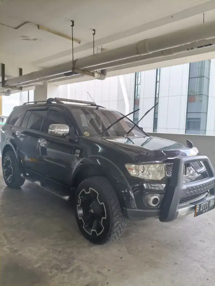 Pajero Dakar 4x2 AT Tangan Pertama