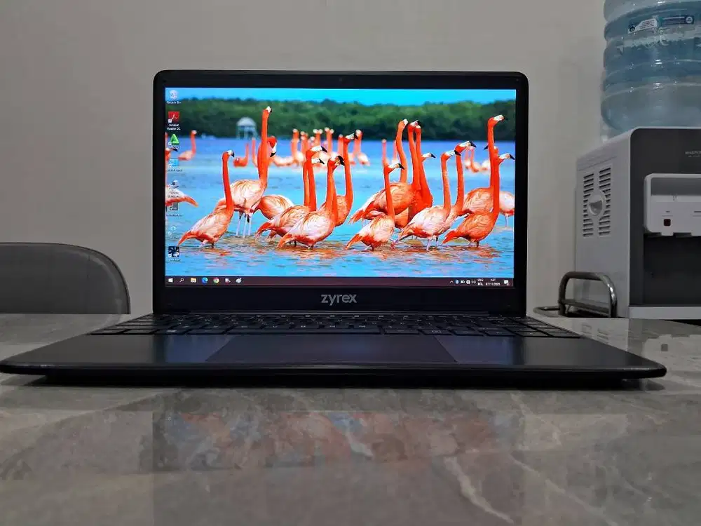 Zyrex 232 4GB SSD 320GB Laptop 14in Full HD Win ORI Super Slim AAJIIBH
