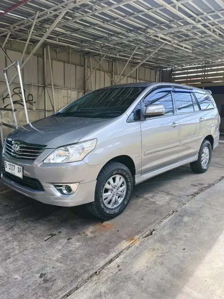 dijual innova v bensin at 2010
