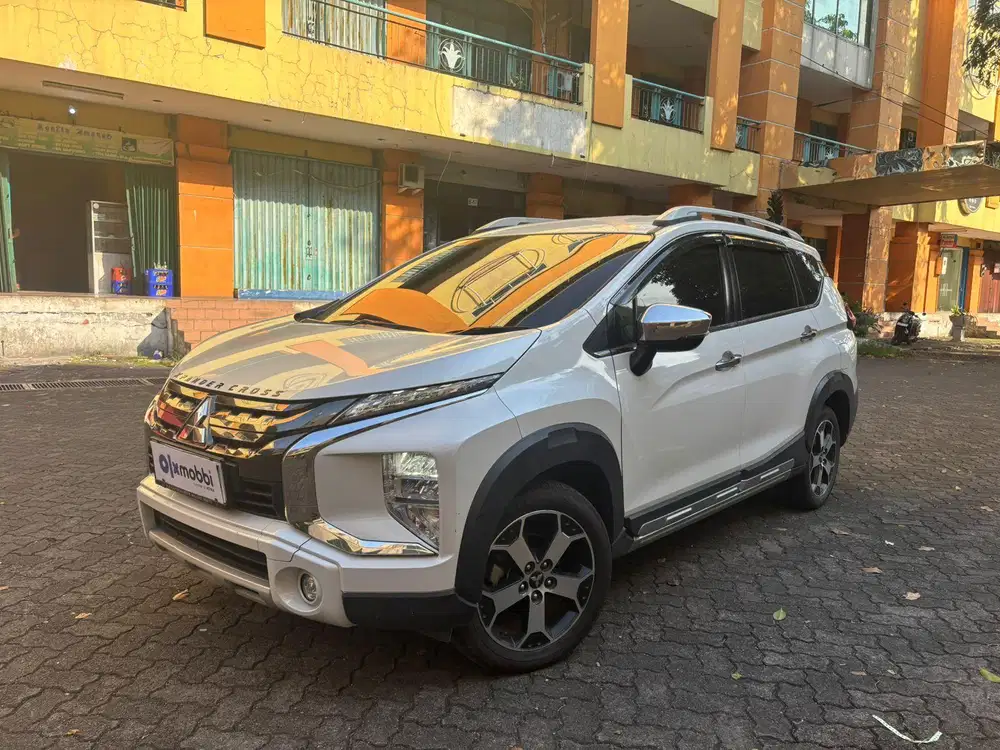 Pajak Panjang - Mitsubishi Xpander 1.5 Cross Premium Package AT 2020