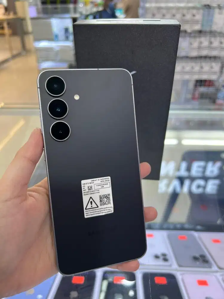 SECOND SAMSUNG S25 FE 8/256GV EX SEIN MULUS PEMAKAIAN GARANSI ON