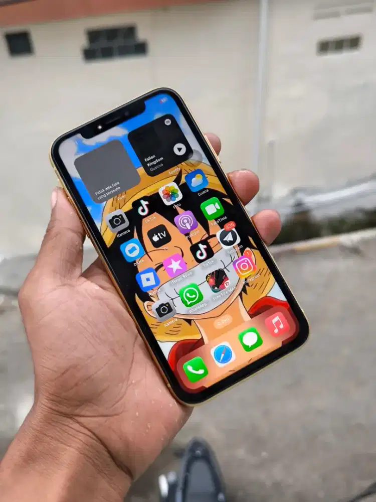 Iphone xr siap pake