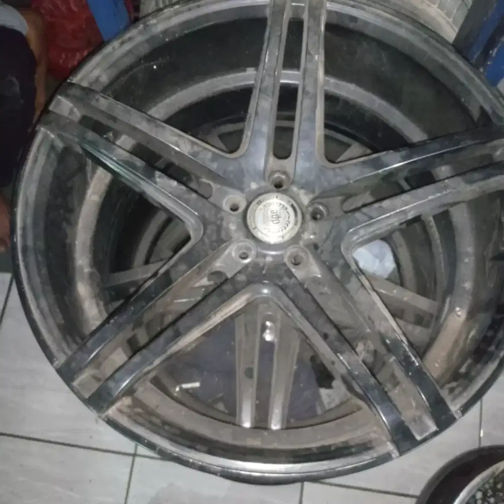 Velg R22 cocok buat cx5 cx7