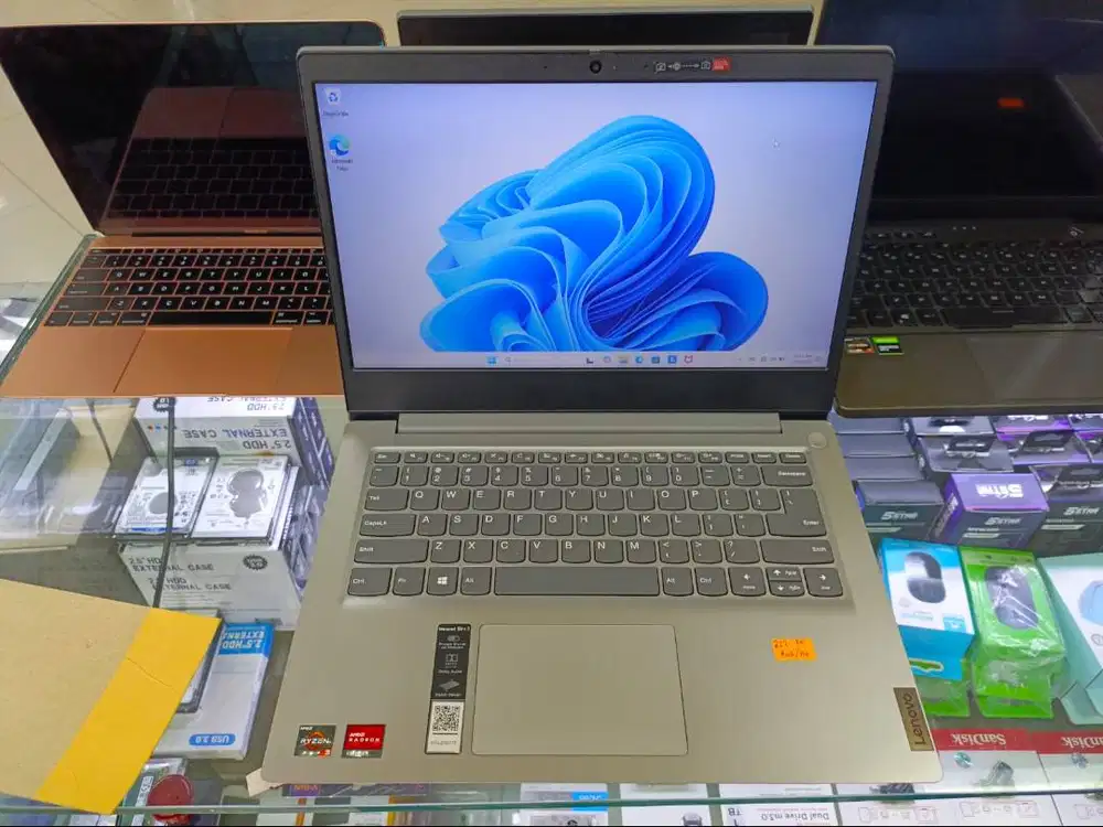 Laptop lenovo ideapad slim 3 ryzen 3 ram 8gb ssd 256g vga redeon 2gb