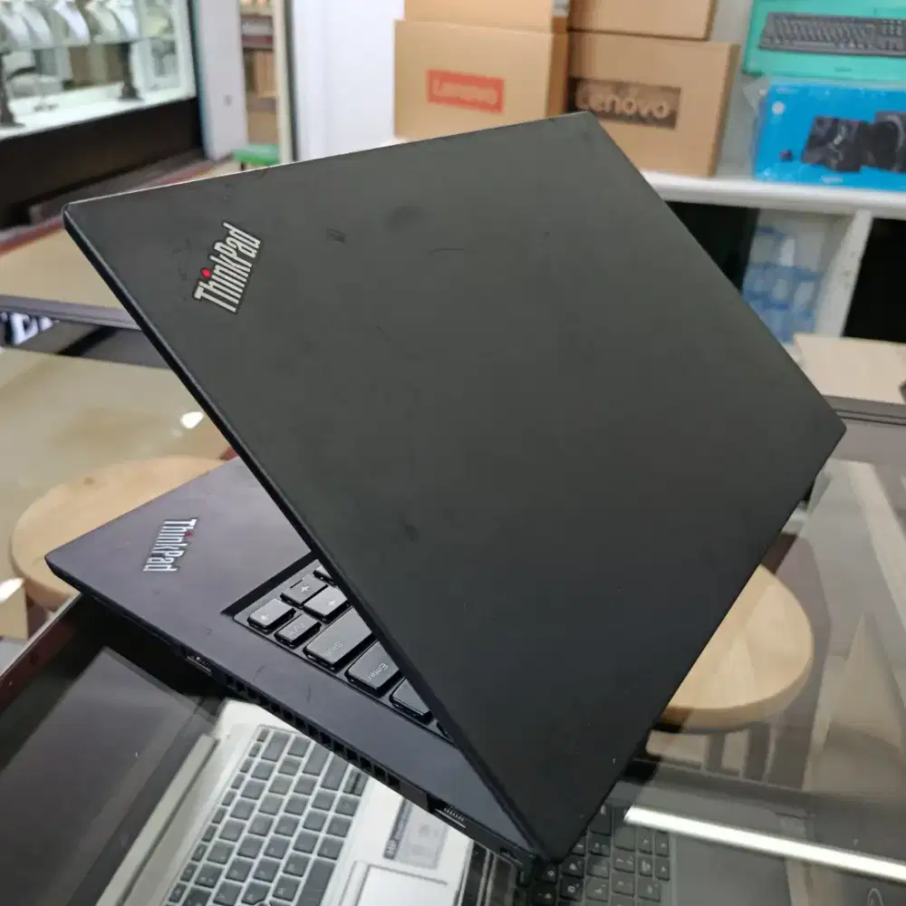 LENOVO T490 CORE I7 RAM 8GB SSD 256GB