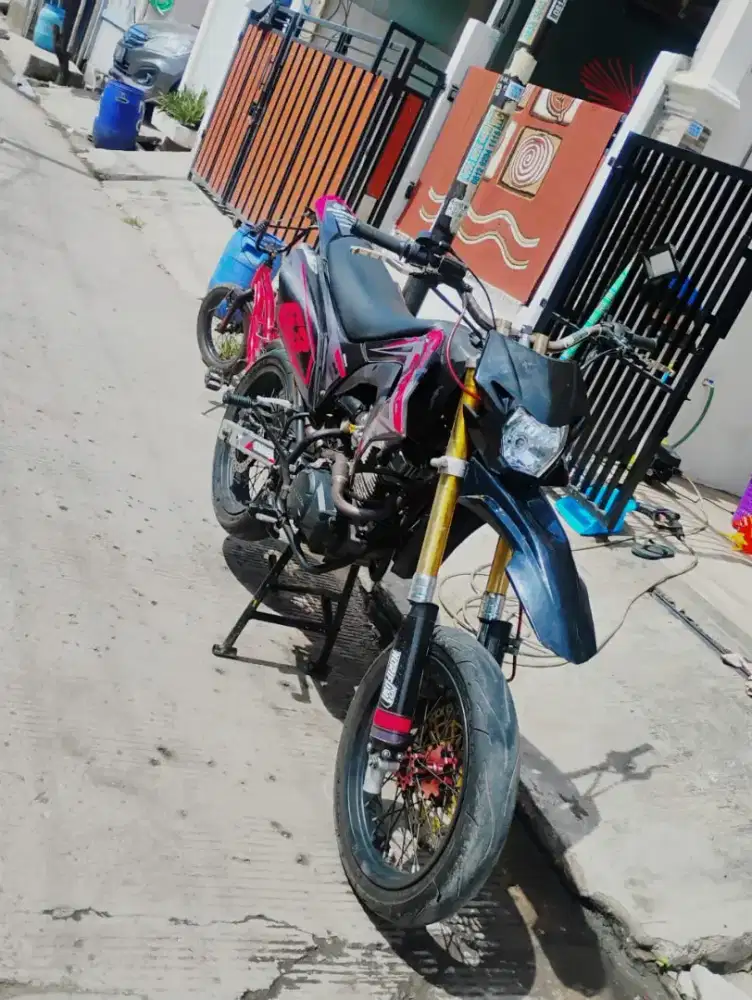 Honda CRF Basic MP Mono (Megapro mono)