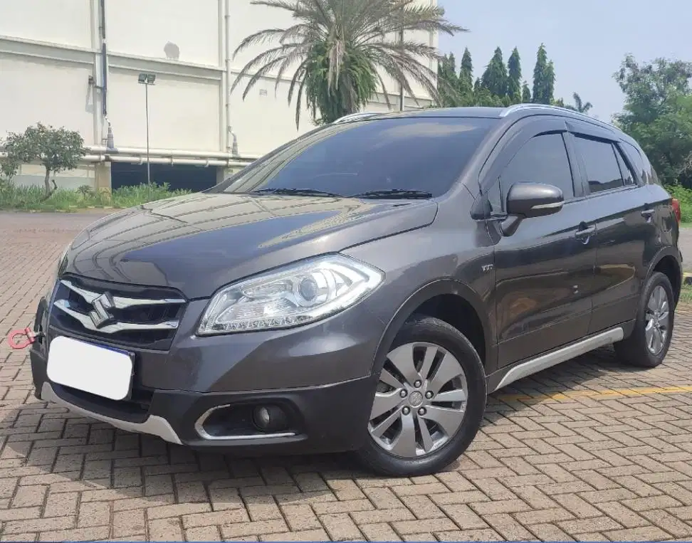 Pajak Panjang Suzuki SX4  1.5 S-Cross Bensin-AT 2016 Abu