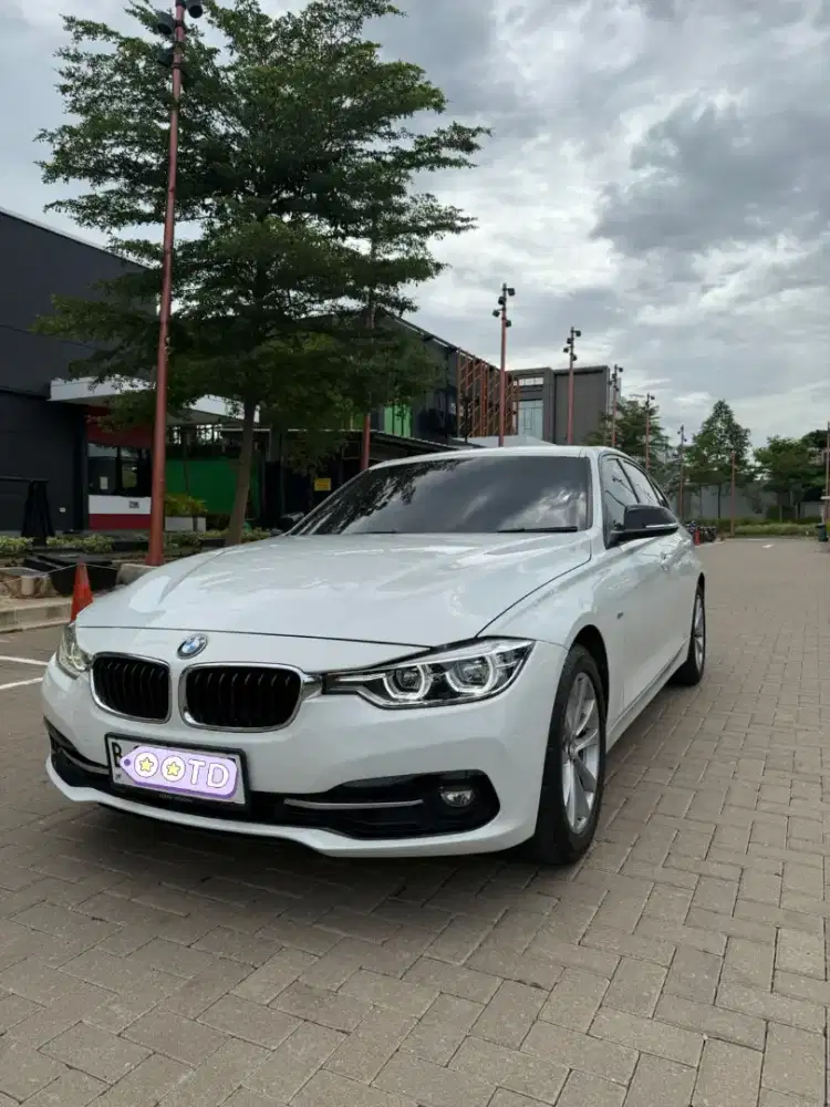 BMW F30 Sport 320i 2017 antik mulus rawatan pajak panjang