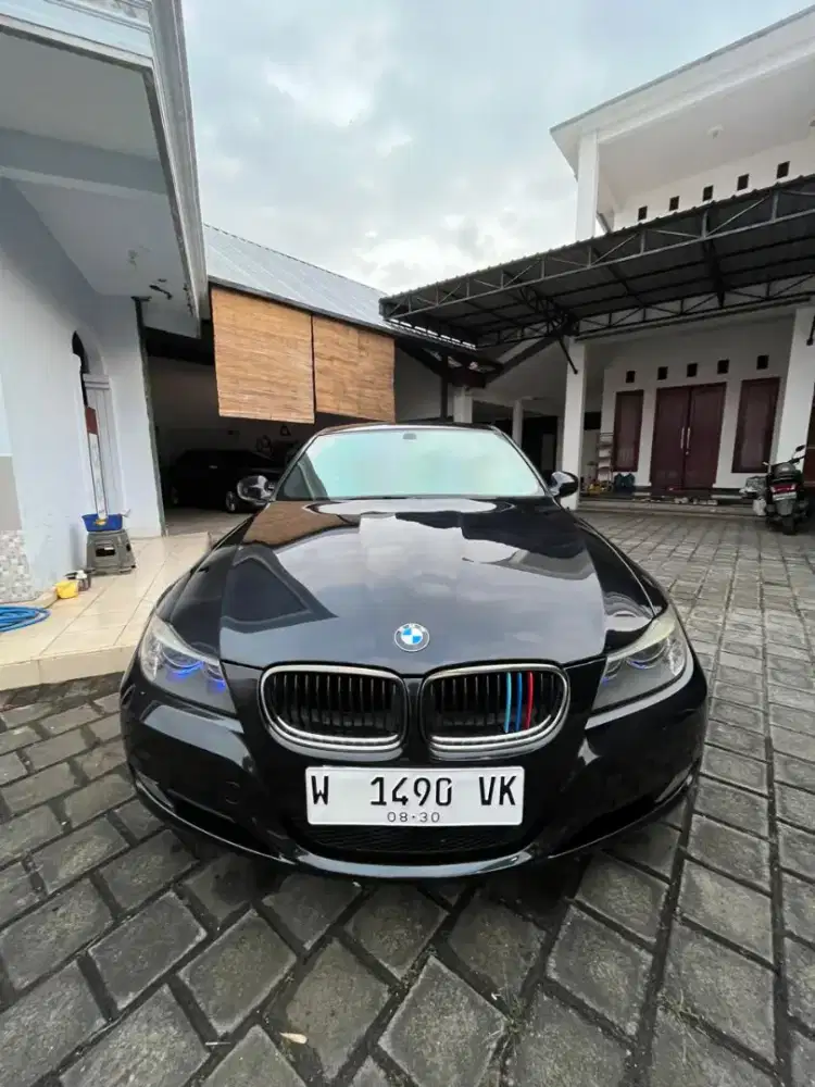 Dijual BMW e 90 320 i LCI 2010 AT