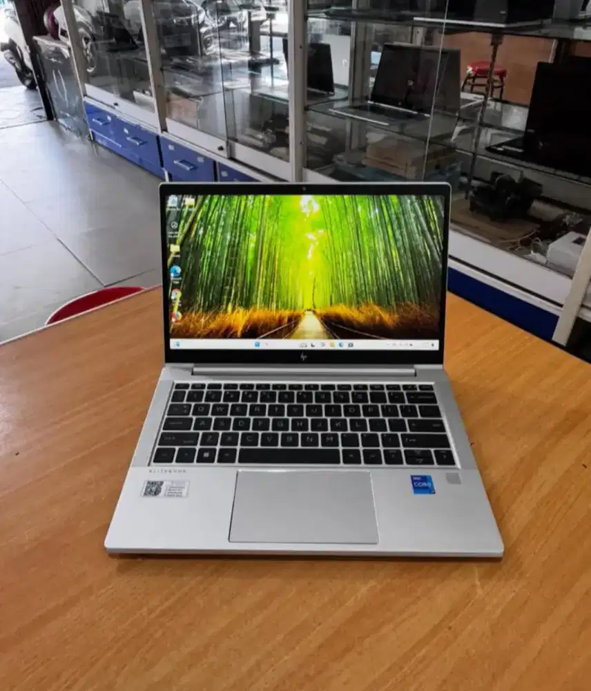 HP ELITEBOOK 630 CORE I7 GEN 12