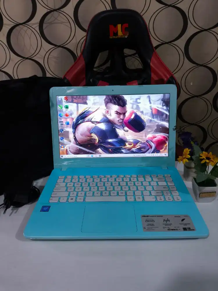 Laptop Slim Asus Vivobook Blue Intel Ram 4Gb/Ssd 128Gb Nominus