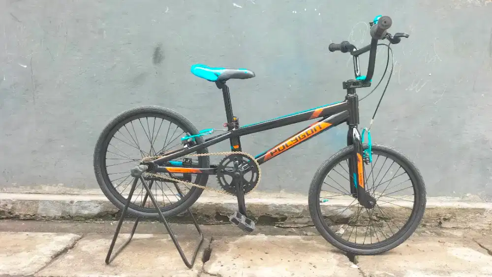 Sepeda bmx polygon blizard